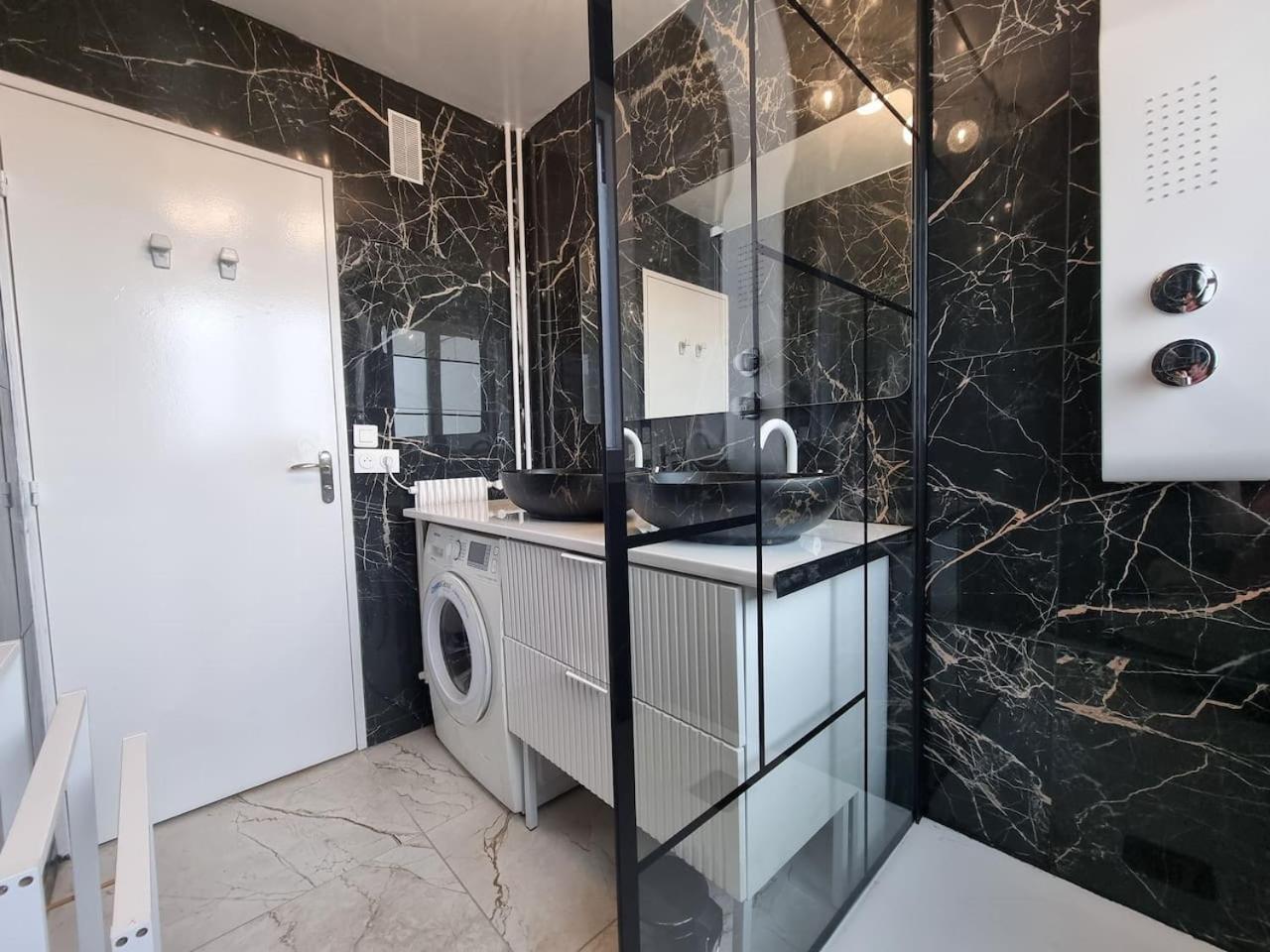 Grand Appartement 3 Chambres Disney - Paris - 82M2 马恩河畔讷伊 外观 照片